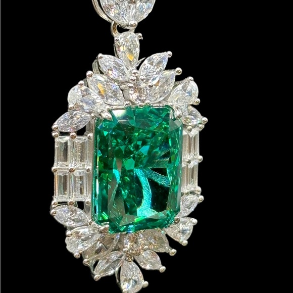 Exquisite 925 Sterling Silver Zircon Necklace - Picture 12 of 12